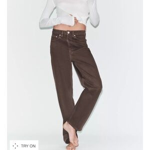 Zara TRF Mom Fit High-Waist Jeans